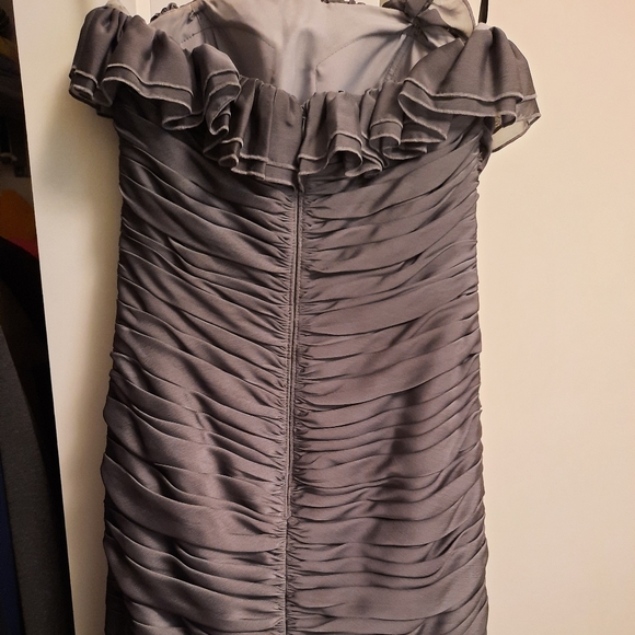 Gorgeous mermaid style formal dress - Picture 4 of 4